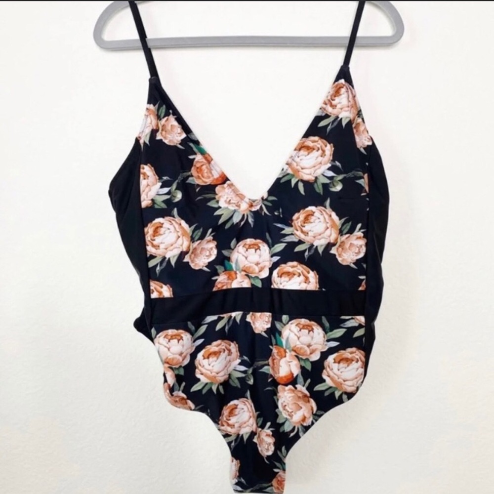 CUPSHE Floral Print Happy Time One-Piece Swimsuit - Picture 2 of 4